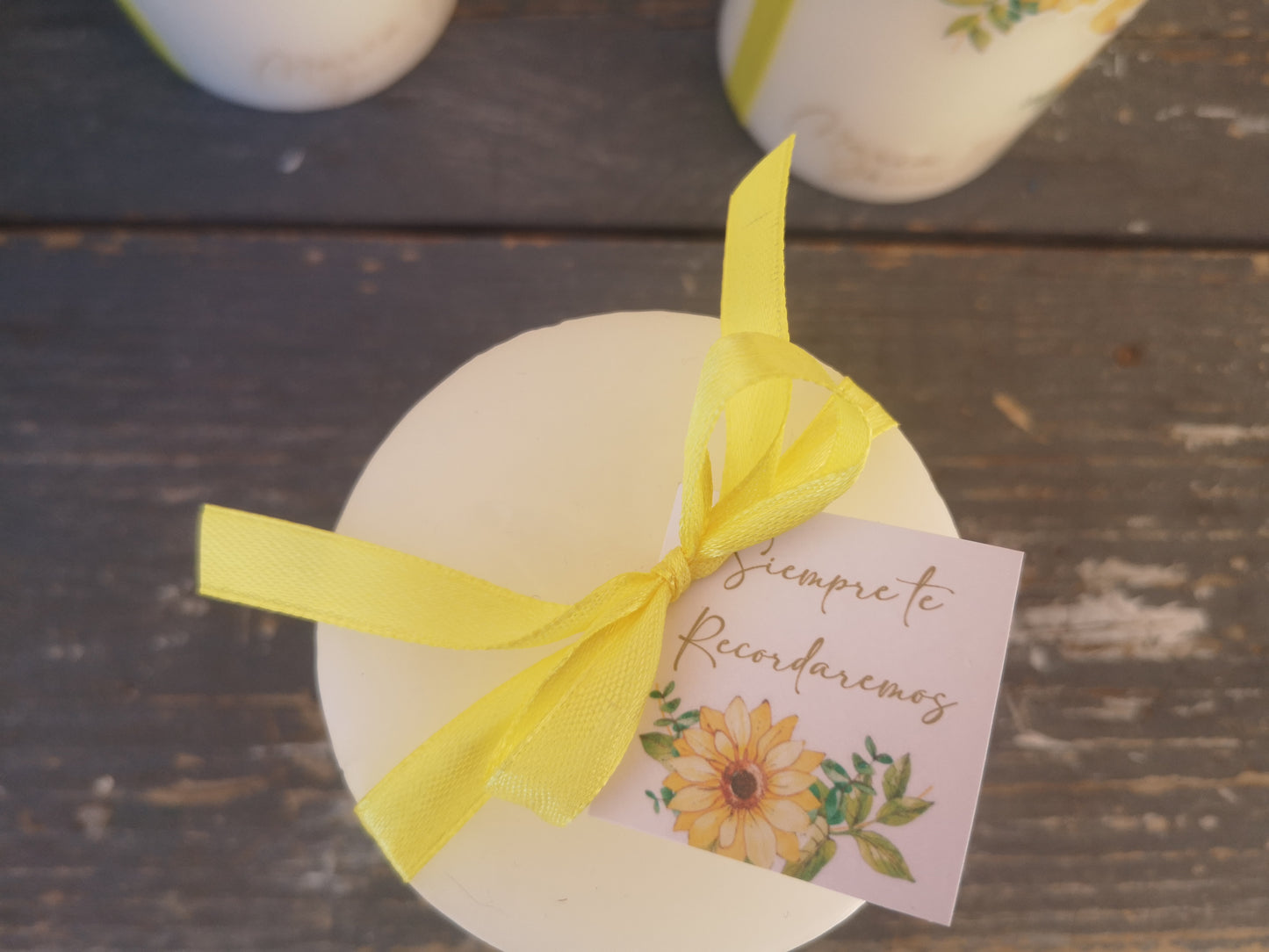 Paq. 10 velas de cirios con decoración de colibrí y girasoles