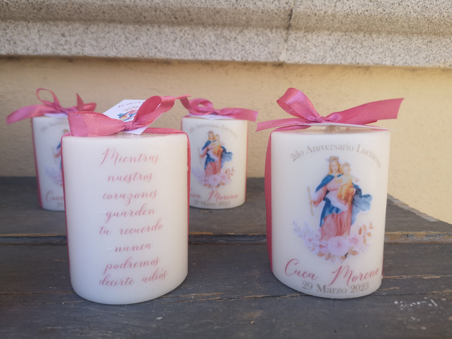 Paq. 10 velas de cirio con diseño de María Auxiliadora