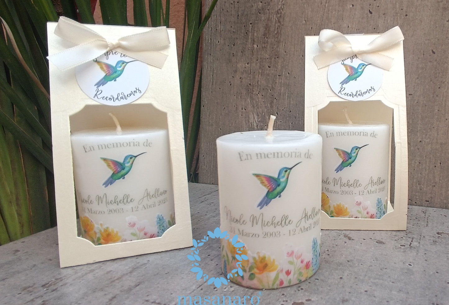 Colibrí con flores
