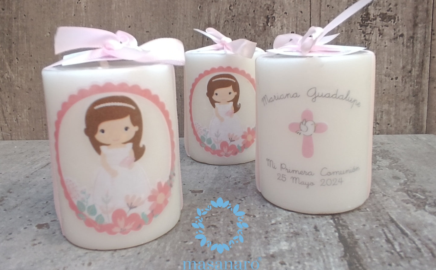 Vela con diseño de muñequita rosa