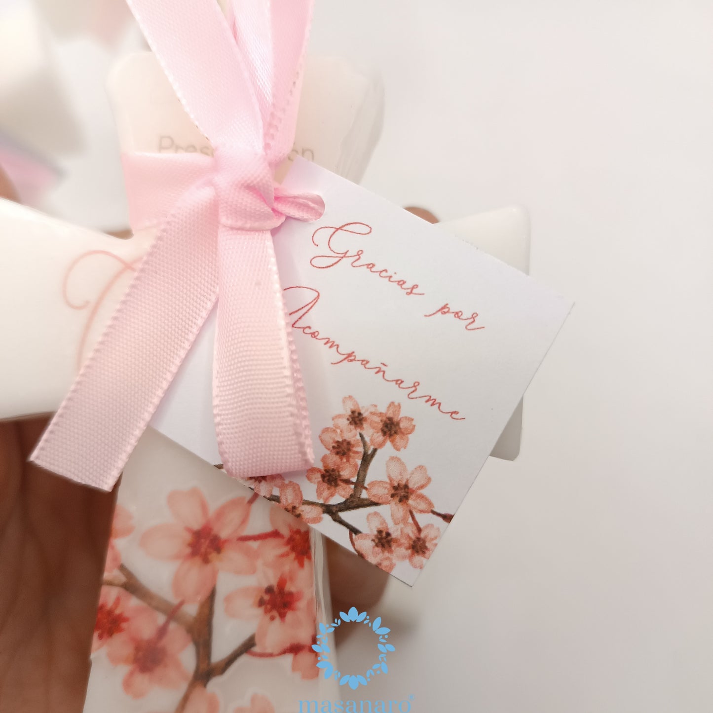Paquete 10 velas de cruz. Diseño cerezos