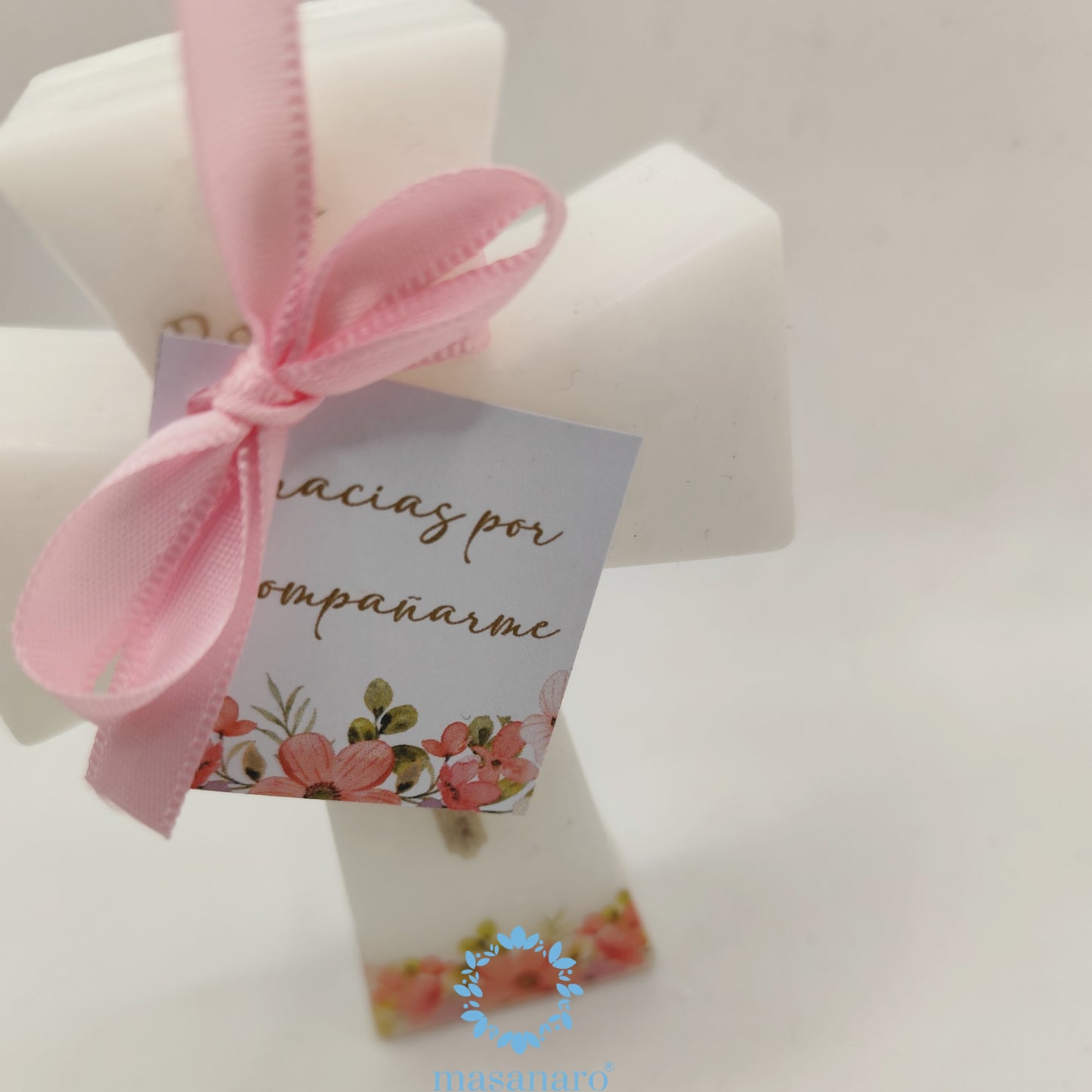 Vela de cruz. Diseño flores rosas vintage