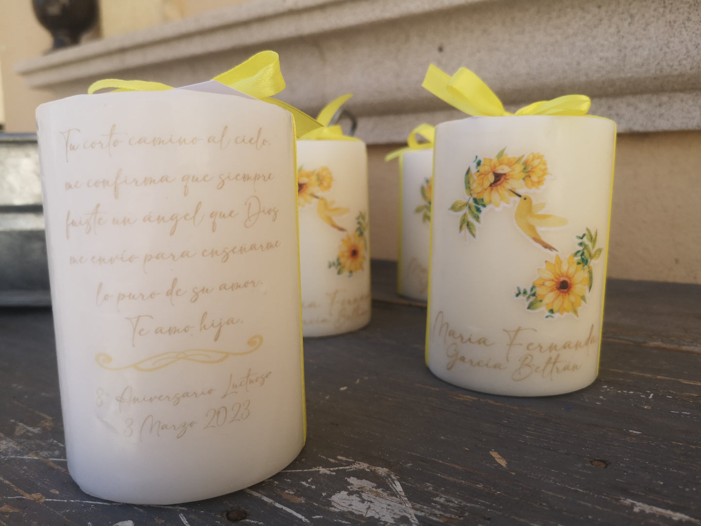 Paq. 10 velas de cirios con decoración de colibrí y girasoles