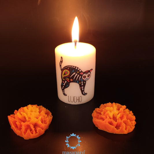 Vela de cirio con diseño de gato "día de muertos"