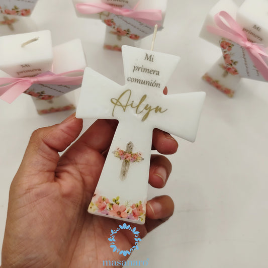Vela de cruz con diseño de flores rosas