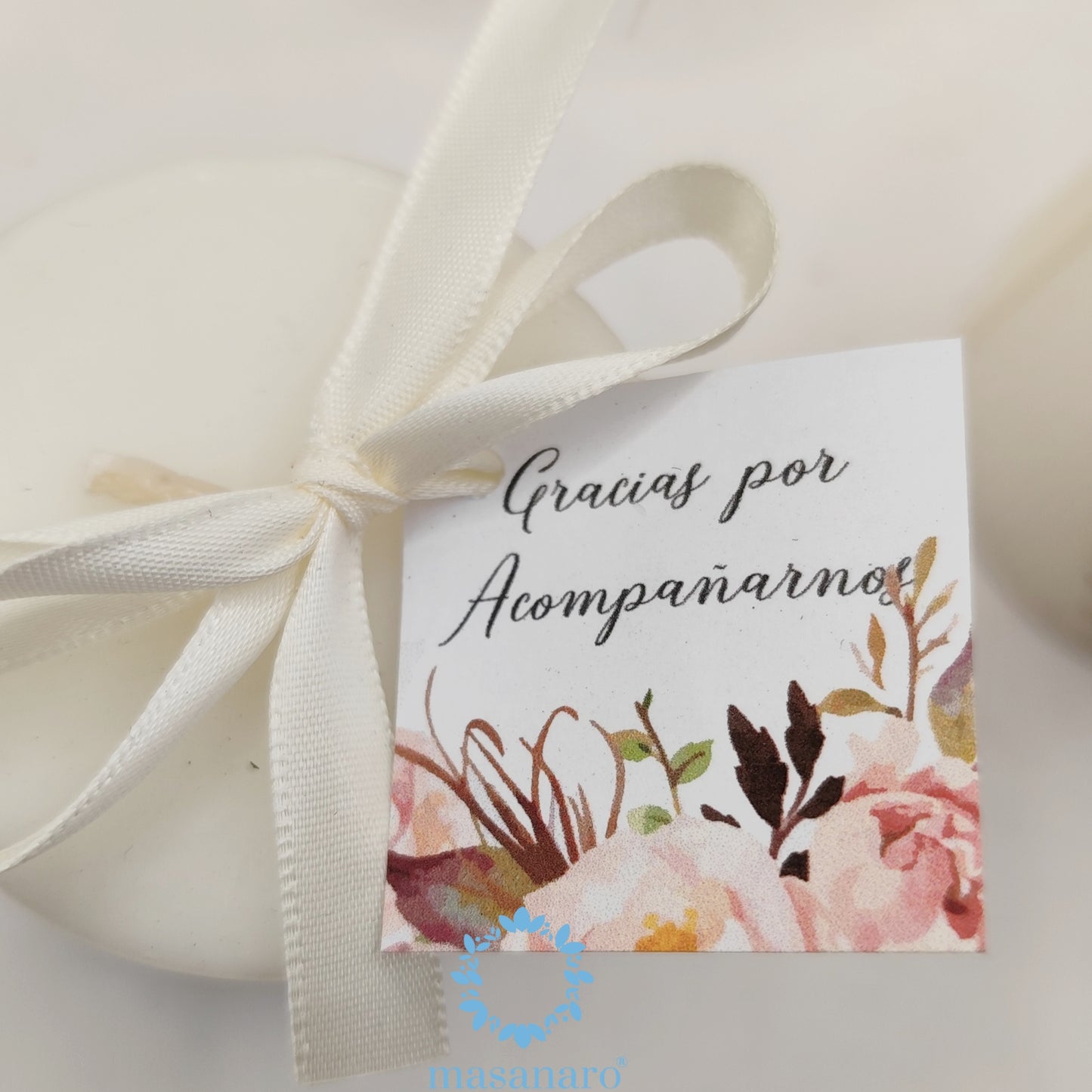 Vela con diseño de flores vintage