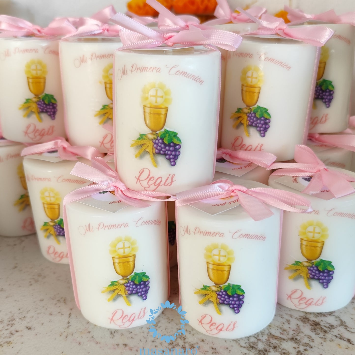 Vela con diseño de cáliz