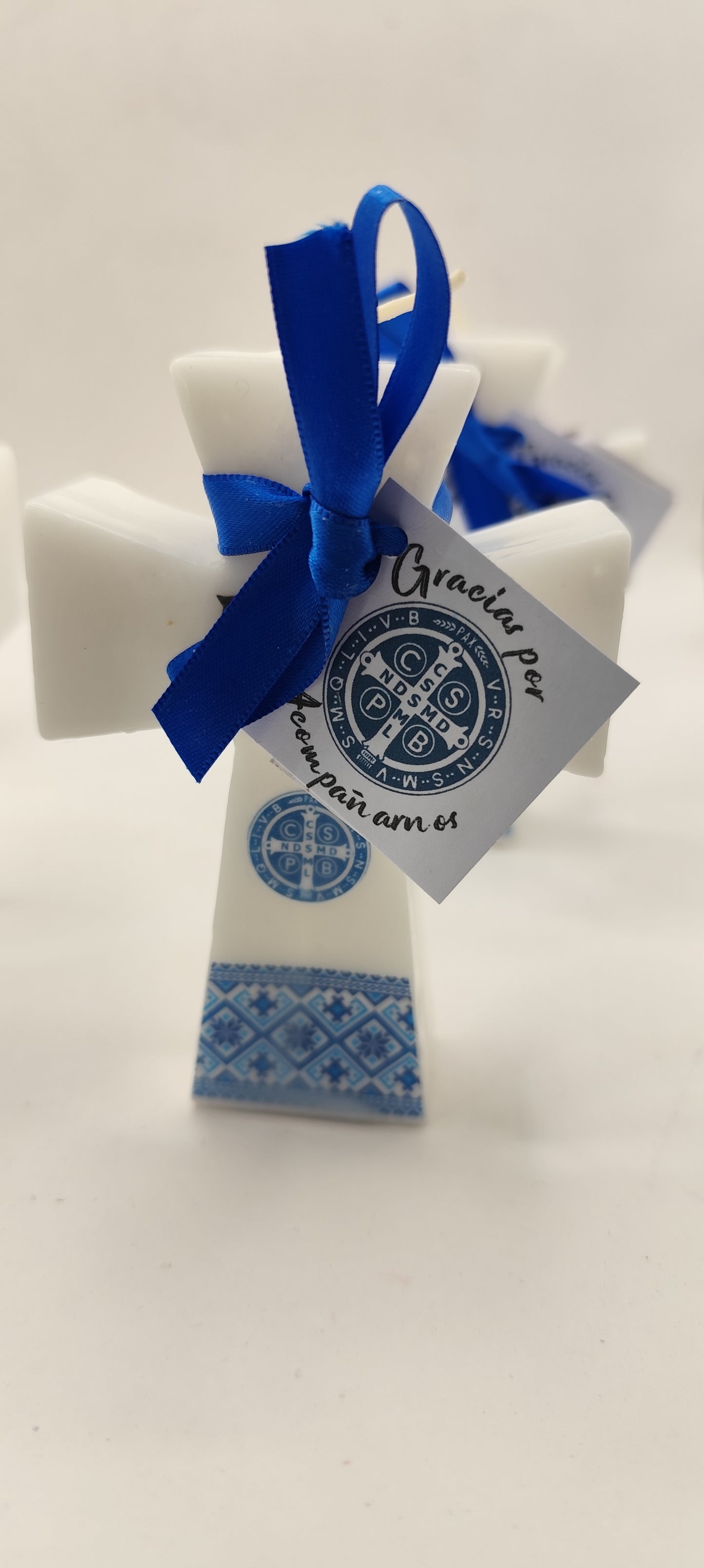 Paquete 10 velas de cruz. Medalla San Benito