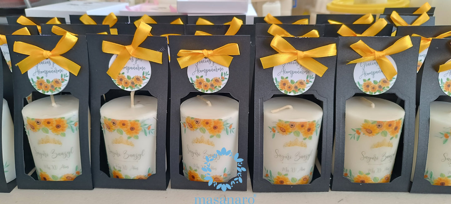 Vela con empaque de cartón. Diseño Girasoles