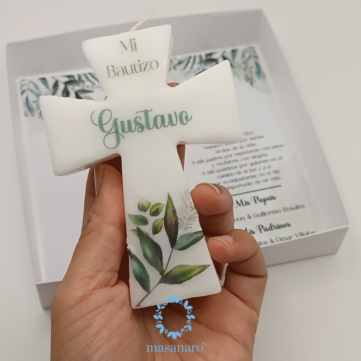 Vela de cruz con caja. Diseño hojas verdes