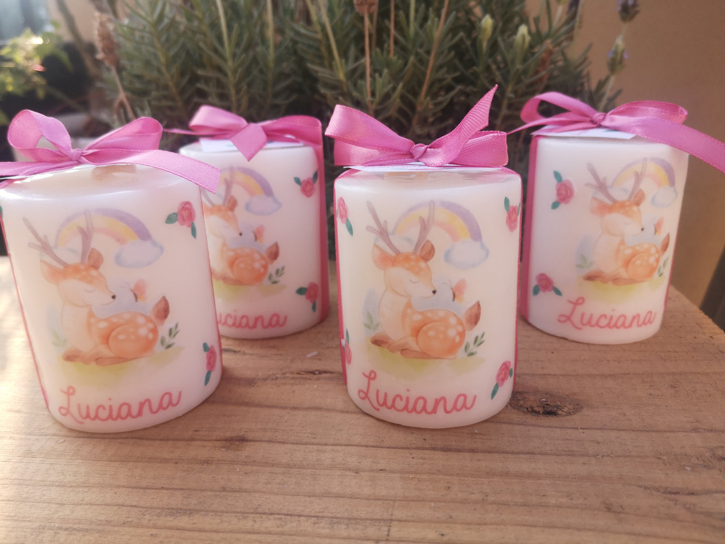 Vela con diseño flores