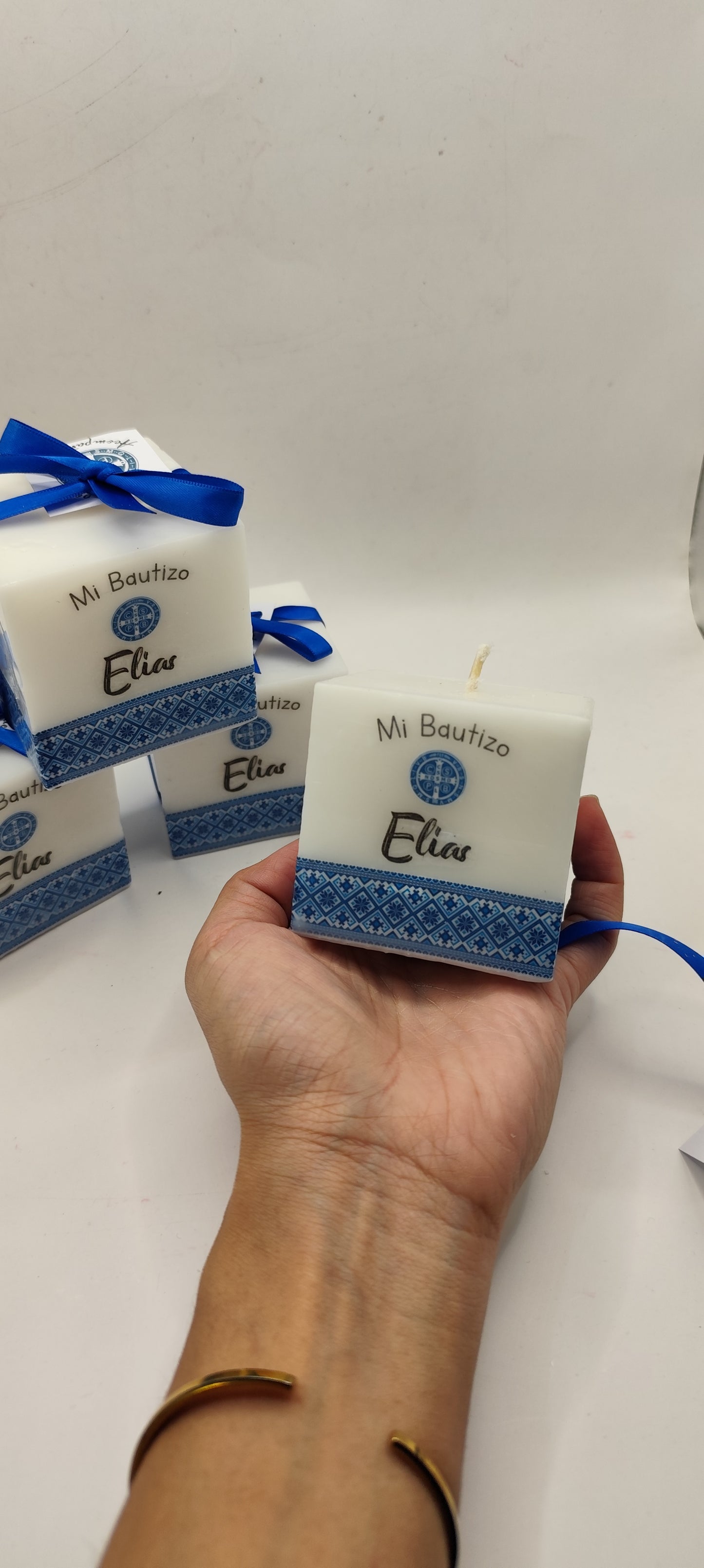 Paquete 10 velas cuadradas. Diseño san Benito
