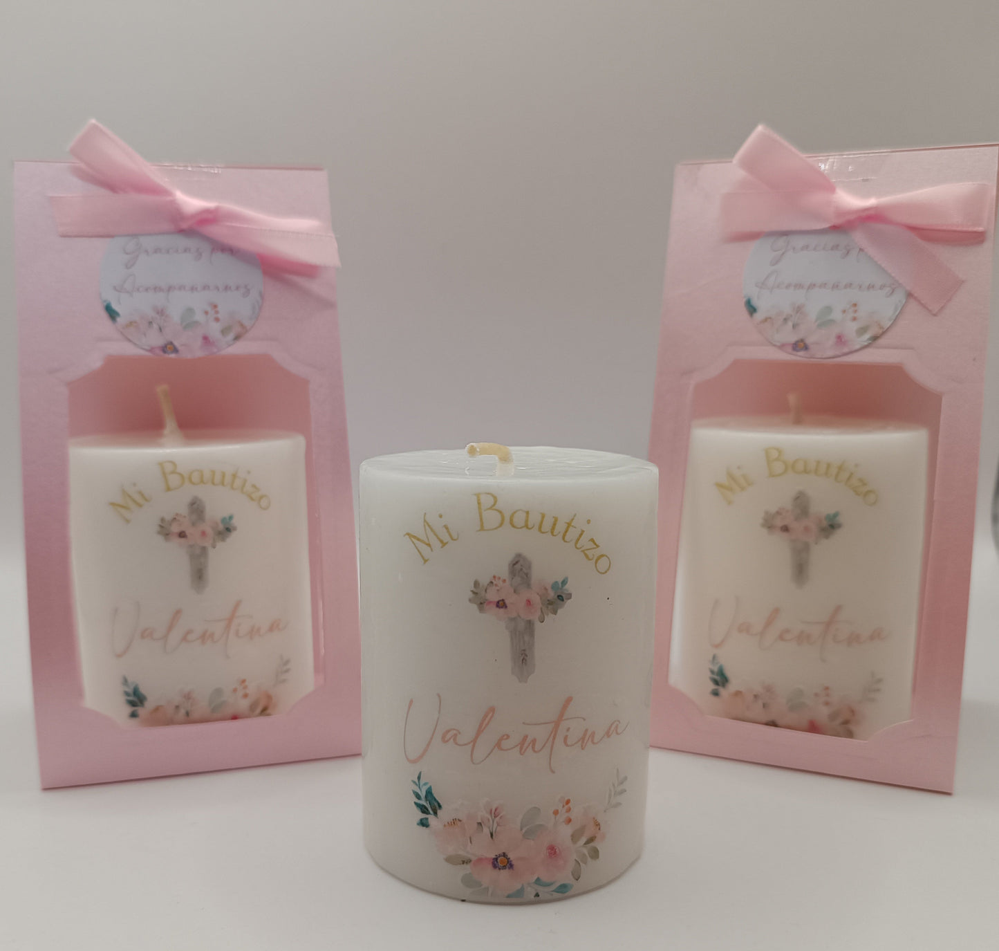Vela con empaque de carton, Diseño flores rosas