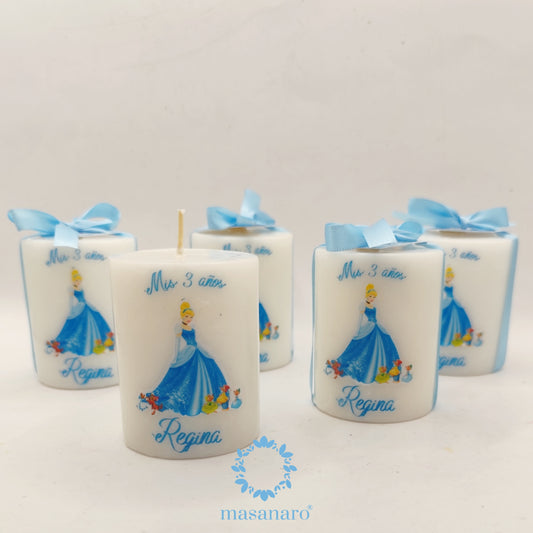 Vela con diseño de Cenicienta