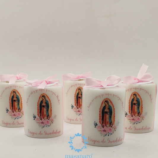 1 Vela.  Diseño virgen de Guadalupe flores rosas