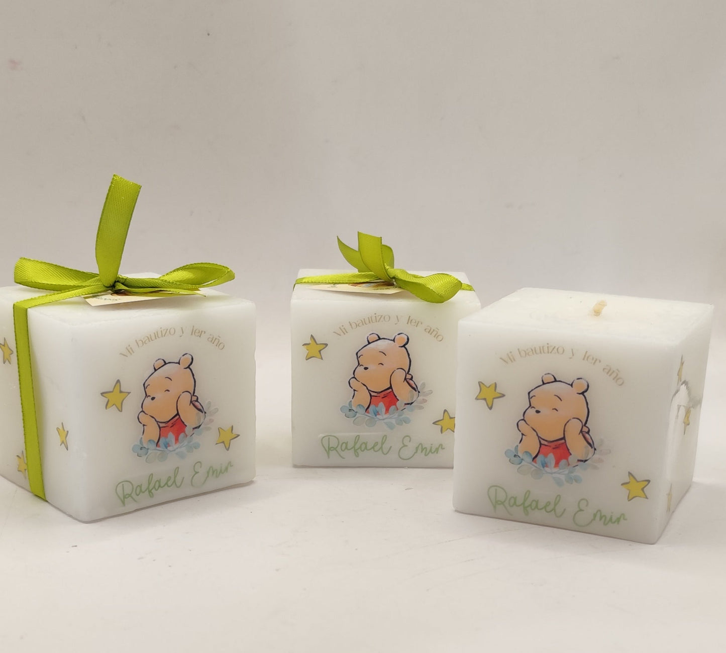 Vela cubo. Diseño Winnie Pooh verde