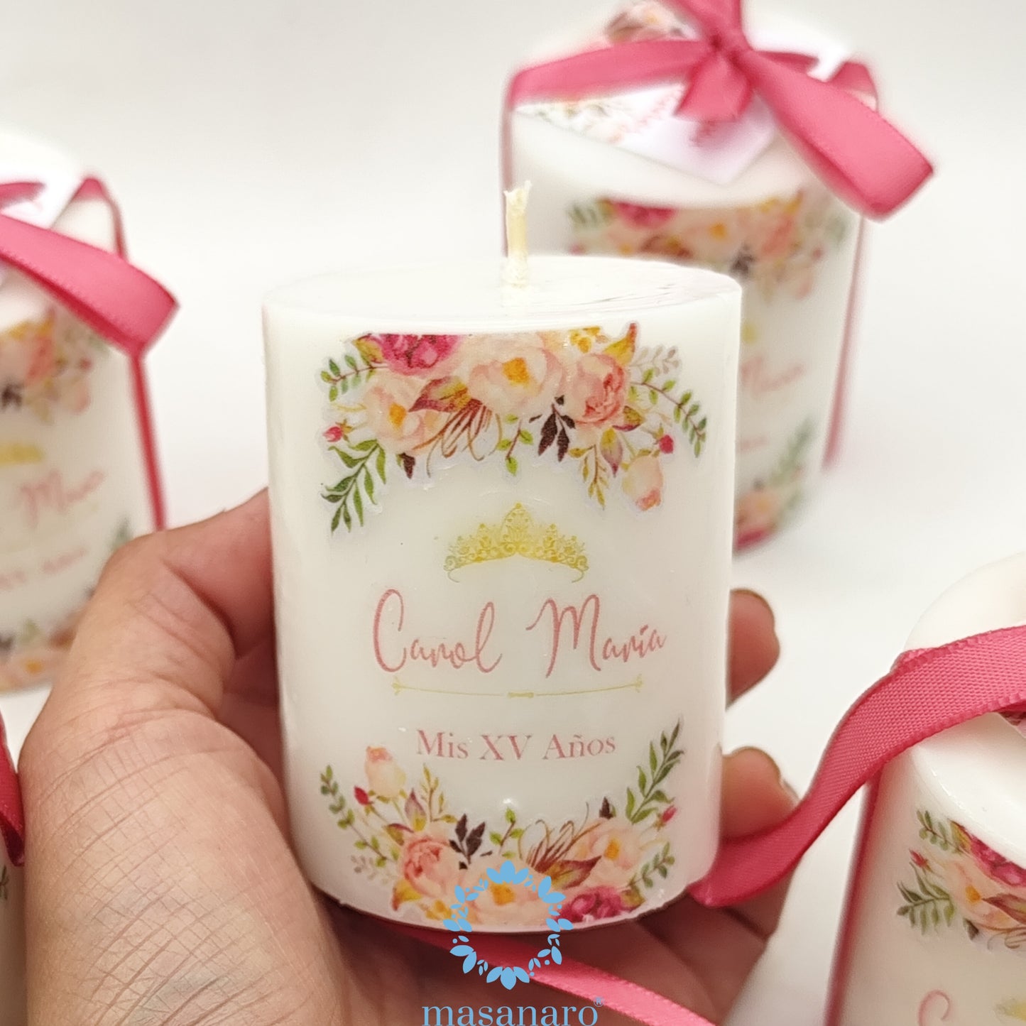 Vela con empaque de carton. Diseño flores vintage