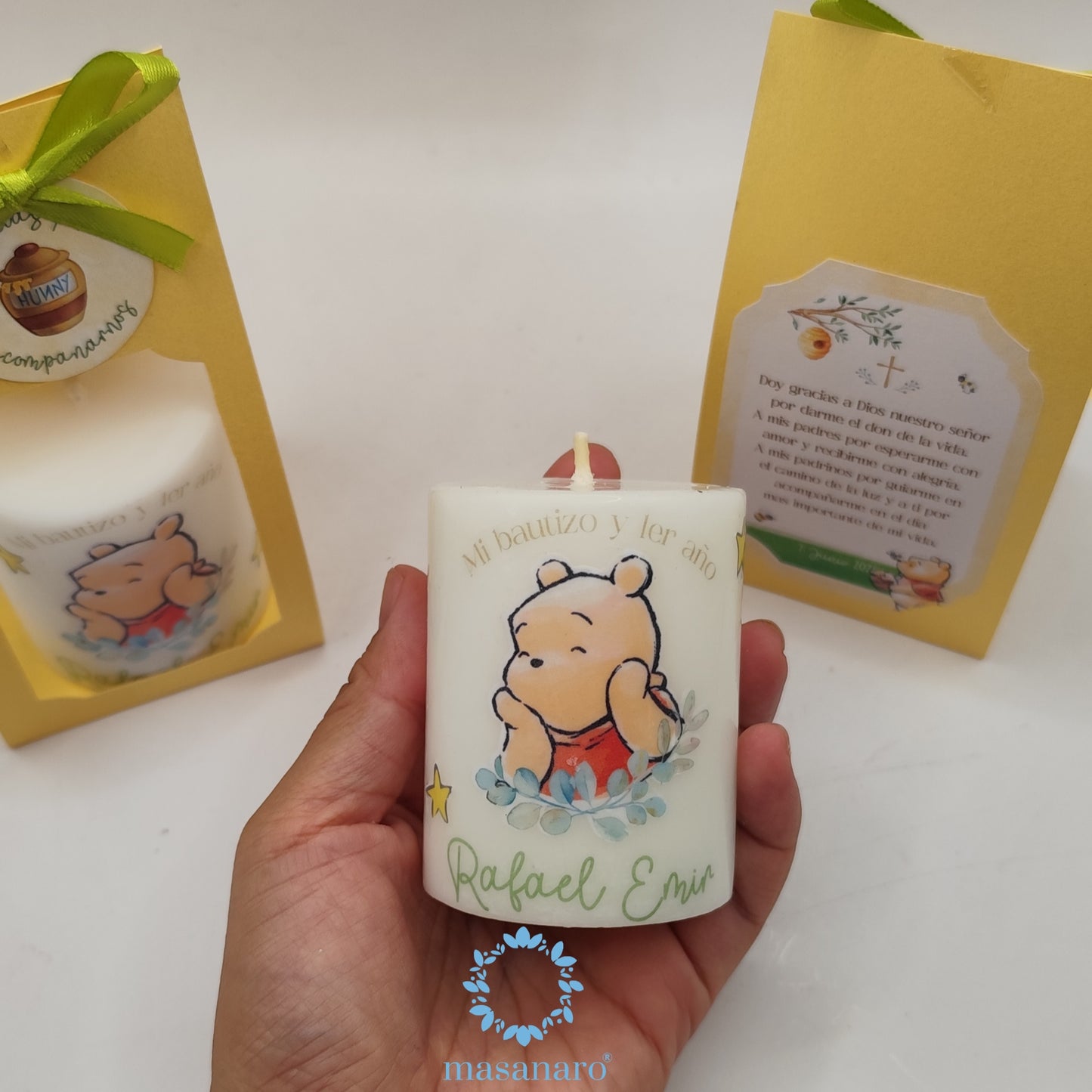 Vela con empaque de cartón. Diseño Winnie Pooh