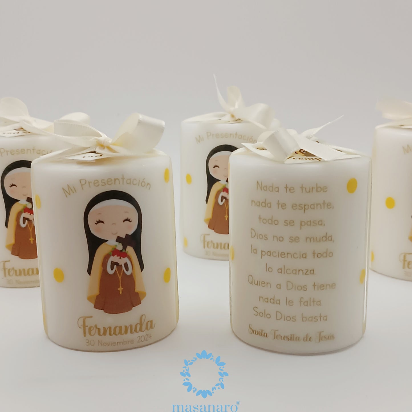 Vela con diseño de Santa Teresita de Jesús