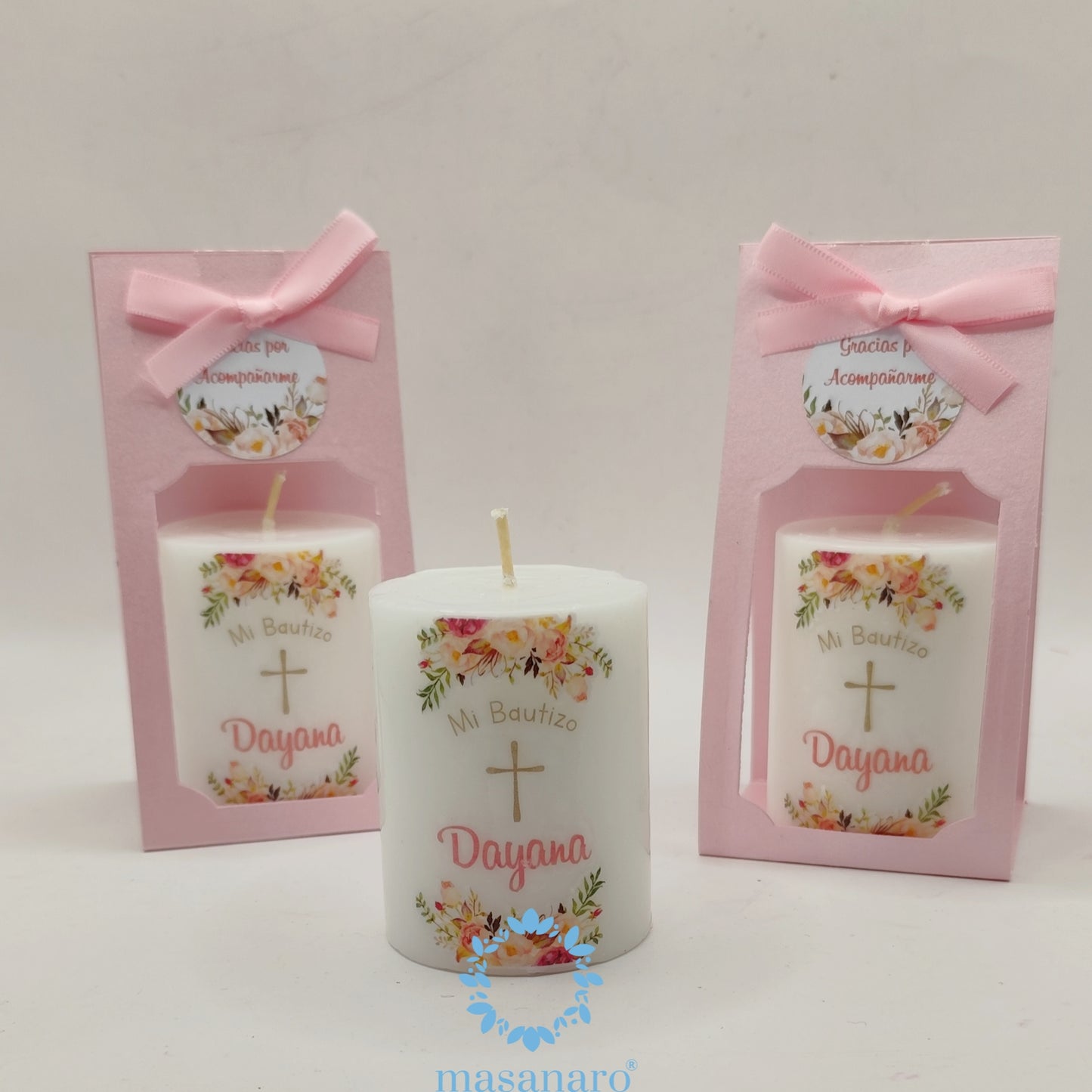 Vela con empaque de cartón. Diseño flores vintage