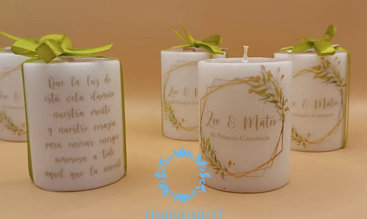 Vela. Diseño hojas verdes y dorado